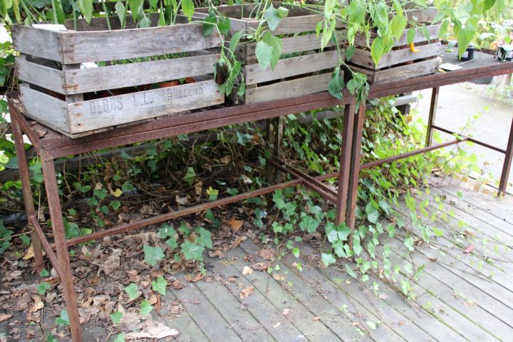 794438-2 Två handgjorda järnbord