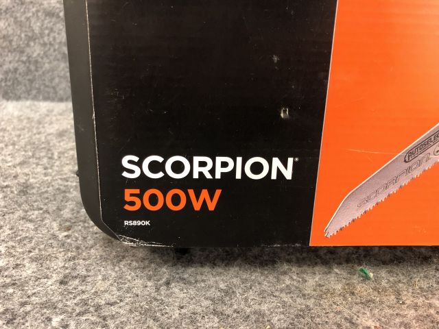 828218-2 Scorpion 500W hand saw RS890K-QS Black & Decker