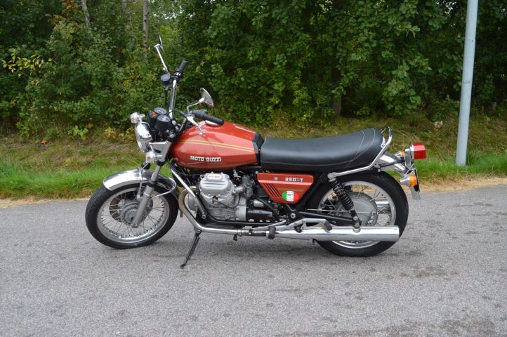 779225-2 Moto Guzzi V 850 T -1975