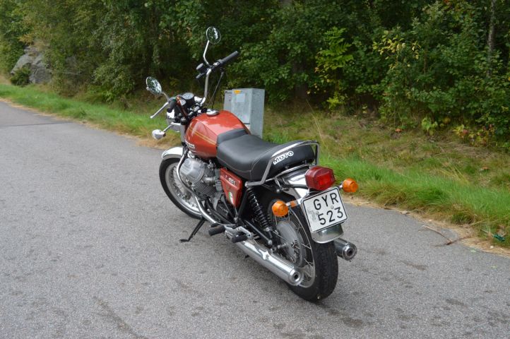 779225-3 Moto Guzzi V 850 T -1975