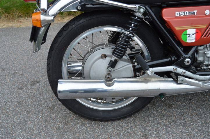 779225-10 Moto Guzzi V 850 T -1975