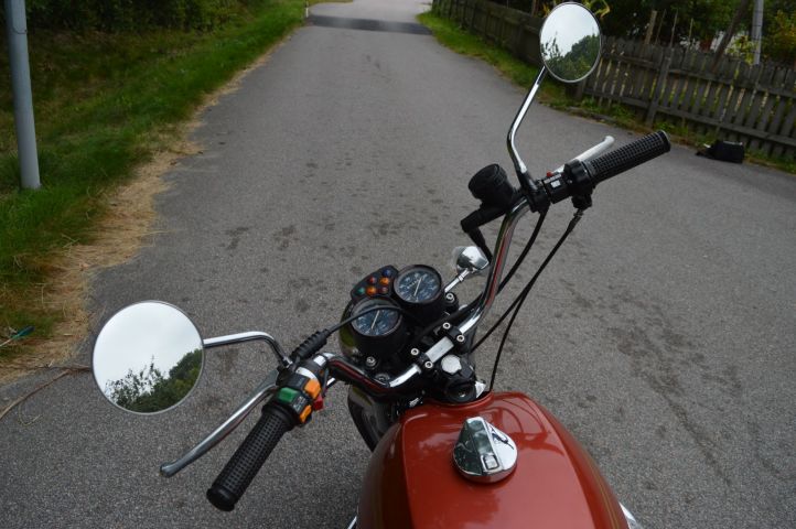 779225-16 Moto Guzzi V 850 T -1975