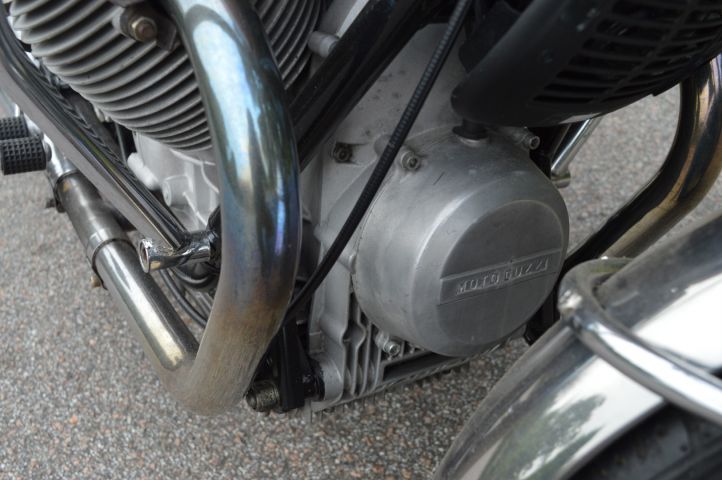 779225-21 Moto Guzzi V 850 T -1975