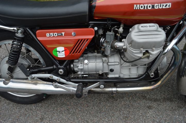 779225-23 Moto Guzzi V 850 T -1975