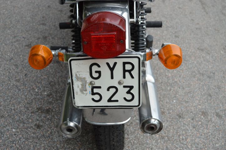 779225-27 Moto Guzzi V 850 T -1975