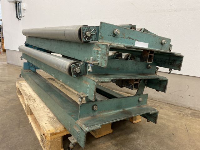 821904-3 Sheet metal cradle for coil rolls 3 pcs