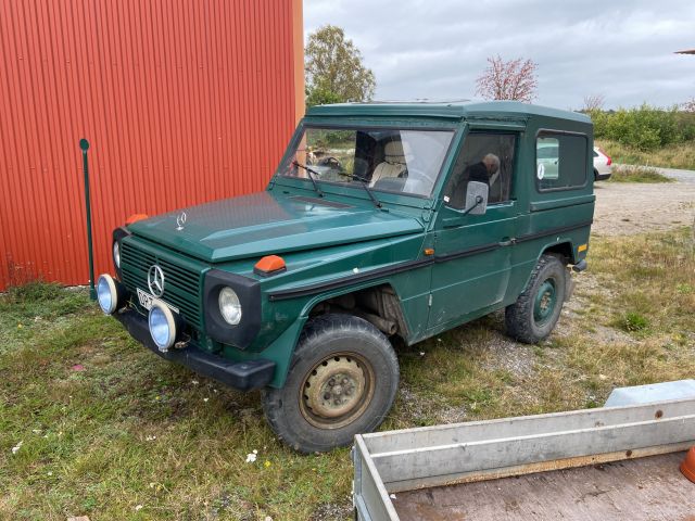 827845-1 MERCEDES-BENZ G 240 D (-1988, 71 hp)