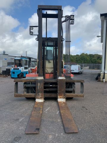 811892-7 Counterweight truck Kalmar 13.6-600 (7044h) -85