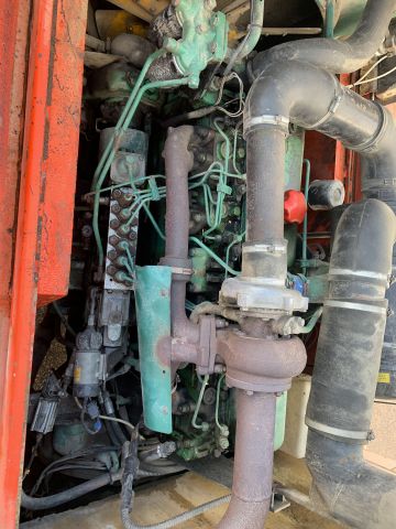 811892-17 Counterweight truck Kalmar 13.6-600 (7044h) -85