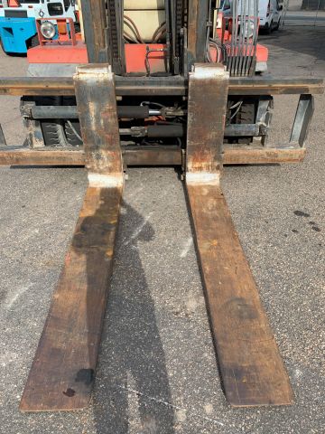 811892-23 Counterweight truck Kalmar 13.6-600 (7044h) -85