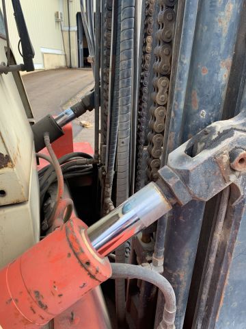 811892-29 Counterweight truck Kalmar 13.6-600 (7044h) -85