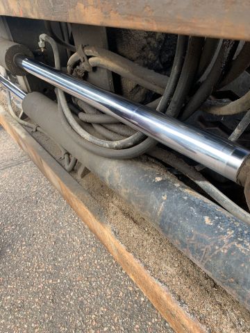 811892-32 Counterweight truck Kalmar 13.6-600 (7044h) -85