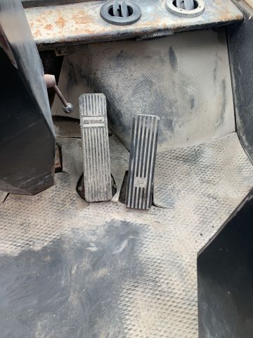 811892-44 Counterweight truck Kalmar 13.6-600 (7044h) -85