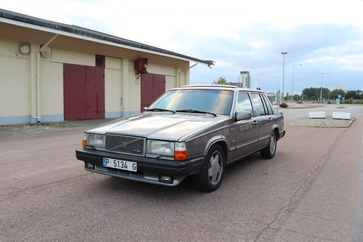 821763-1 Volvo 760 GLE TD -84