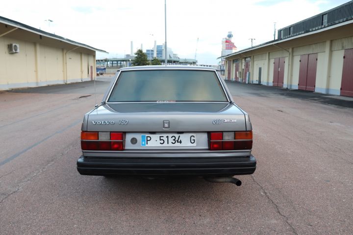 821763-4 Volvo 760 GLE TD -84