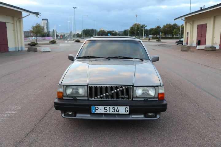 821763-8 Volvo 760 GLE TD -84