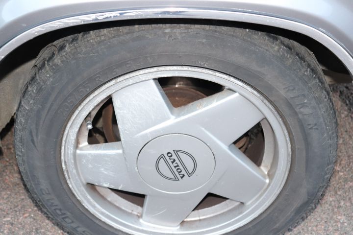 821763-30 Volvo 760 GLE TD -84