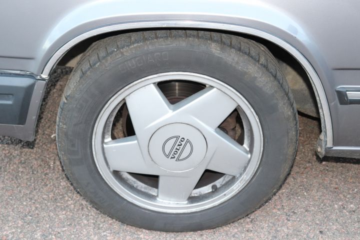 821763-31 Volvo 760 GLE TD -84