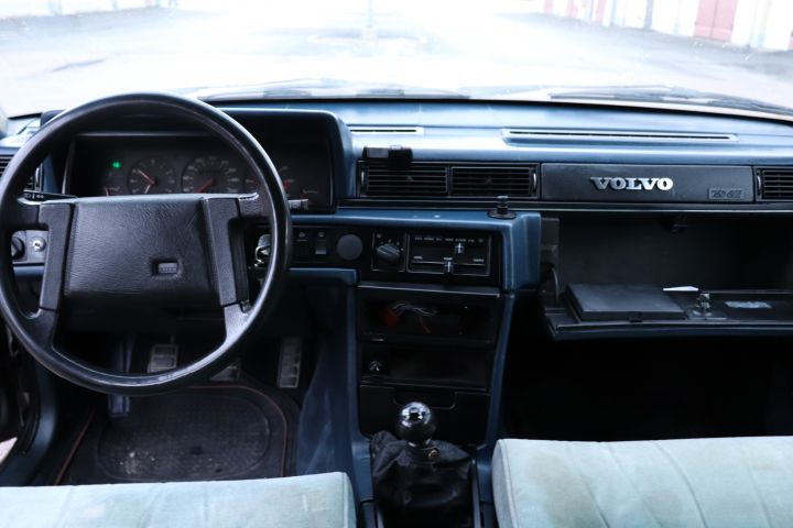 821763-36 Volvo 760 GLE TD -84
