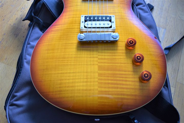 684424-3 Guitar Paul Reed Smith "SE" Bernie Marsden