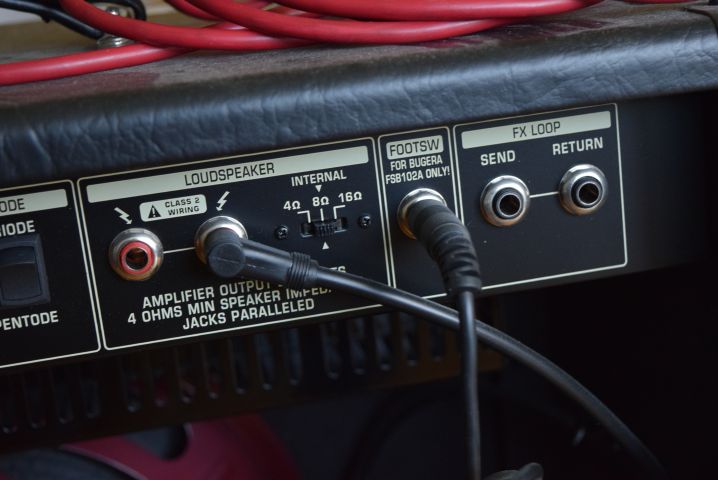 684431-10 Amplifier Bugera "V22" + Foot pedal Bugera