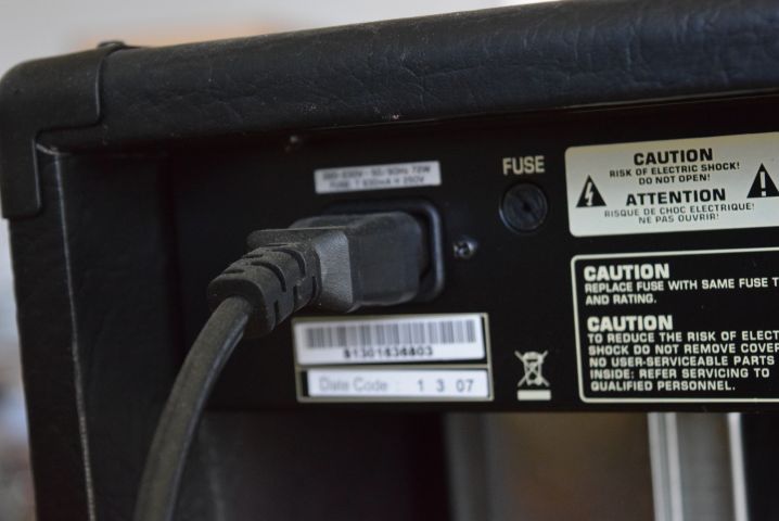 684431-14 Amplifier Bugera "V22" + Foot pedal Bugera