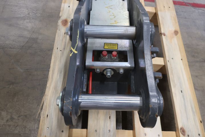 834570-2 Machine mount SMP BOBCAT 341/435 / E45 / 50 S50 HYD