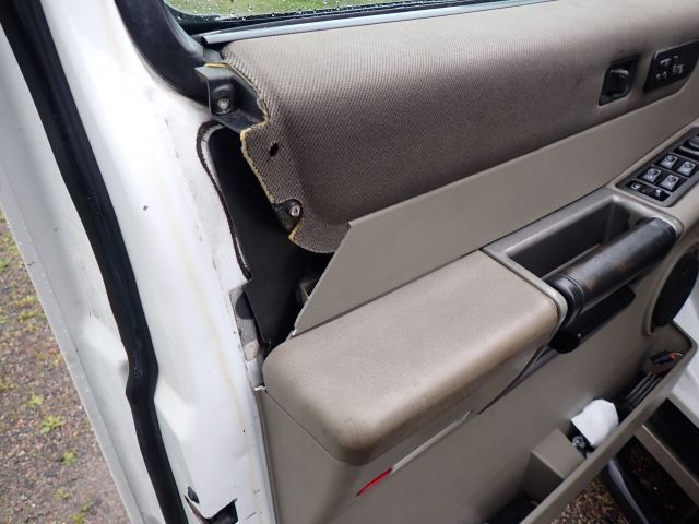 835628-13 HUMMER STRETCH LIMOUSINE, 2003, 308 hp