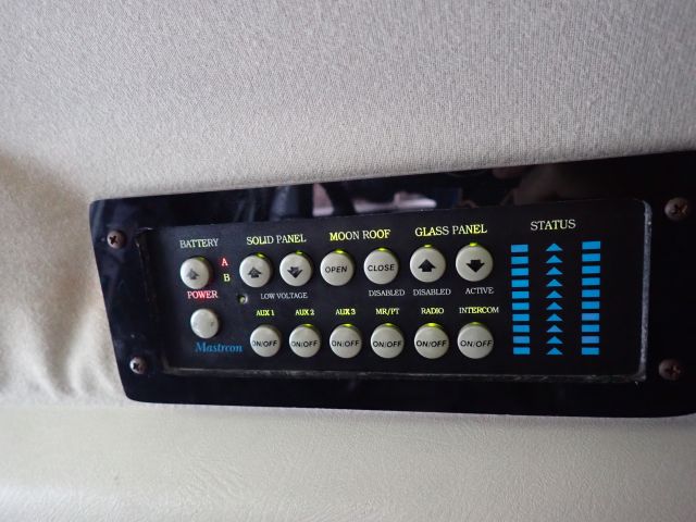 835628-22 HUMMER STRETCH LIMOUSINE, 2003, 308 hp