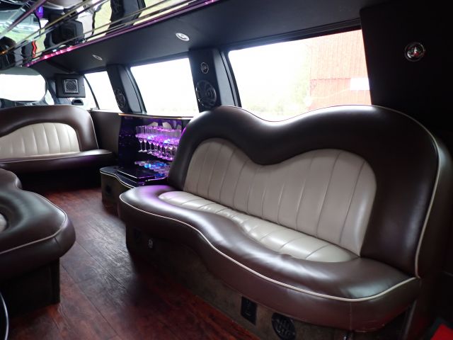 835630-10 FORD FORD F650 SUPER DUTY, 2006, 325 hp