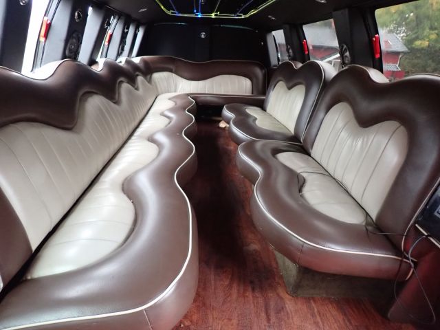 835630-17 FORD FORD F650 SUPER DUTY, 2006, 325 hp