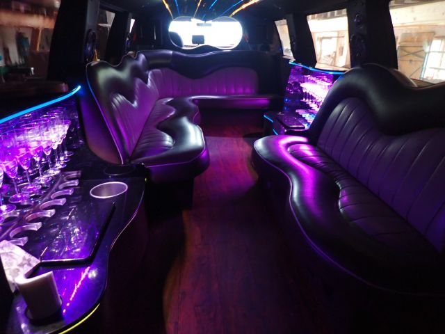 835630-37 FORD FORD F650 SUPER DUTY, 2006, 325 hp