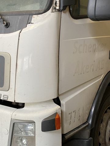 837108-14 VOLVO FM9 4 * 2, 2002, 256 hp