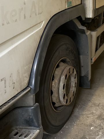 837108-15 VOLVO FM9 4 * 2, 2002, 256 hp