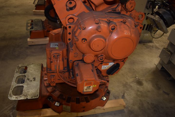 678769-6 Robot ABB IRB6400R S4Cplus 2.8 / 150 M2000 (15808h)