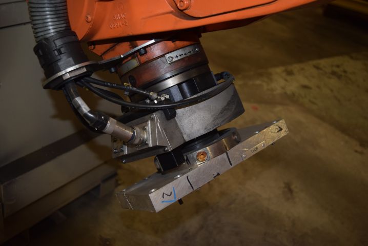 678769-9 Robot ABB IRB6400R S4Cplus 2.8 / 150 M2000 (15808h)