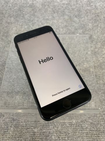 748057-1 iPhone SE2 64GB Black