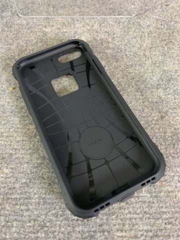 748057-6 iPhone SE2 64GB Black