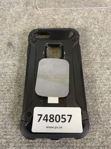 748057-7 iPhone SE2 64GB Black