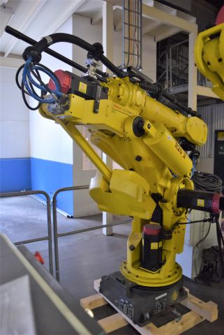 678789-1 Robot Fanuc S-420iF 2.4 / 120