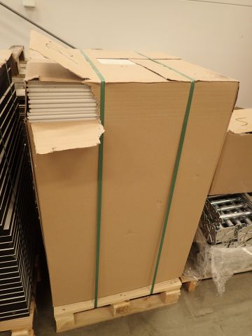 753380-15 Raised floor from Lindner