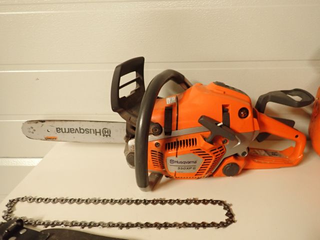 825571-2 Chainsaw Husqvarna 550XP G with accessories