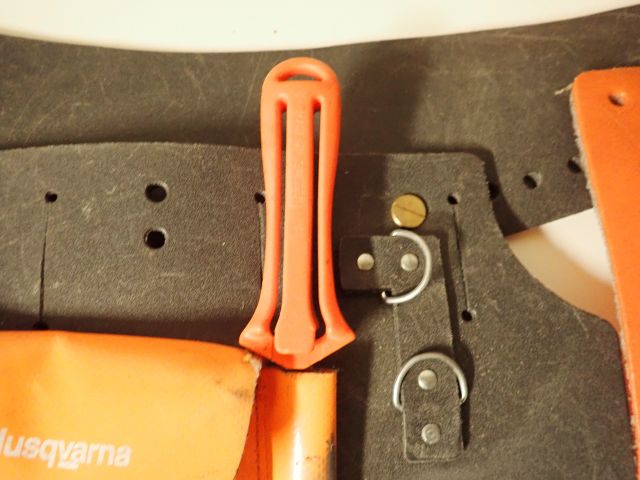 825571-17 Chainsaw Husqvarna 550XP G with accessories