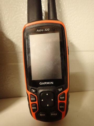 825590-4 Controllers Garmin Astro 320