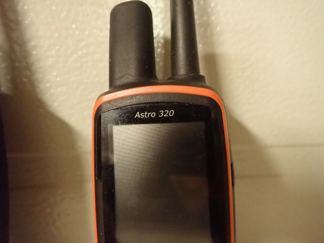825590-8 Controllers Garmin Astro 320