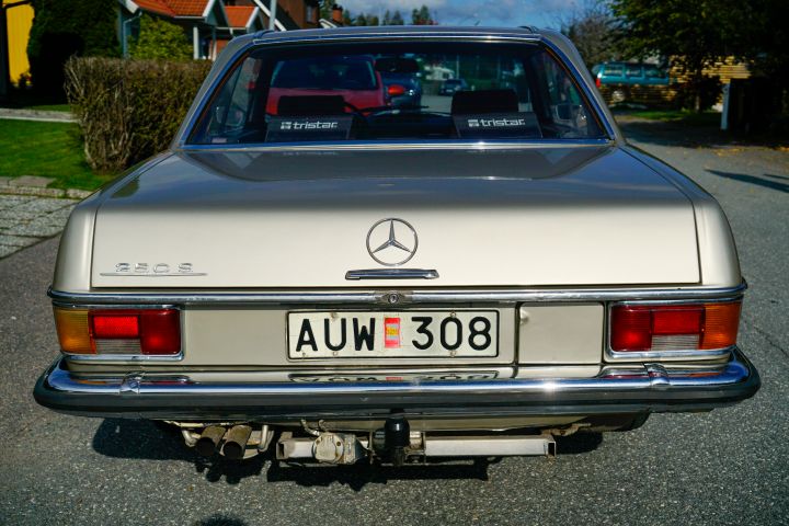 837781-8 Mercedes Benz 250 Coupe 2.8 - 1973