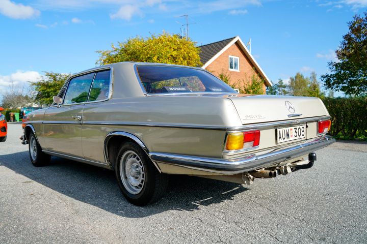 837781-9 Mercedes Benz 250 Coupe 2.8 - 1973