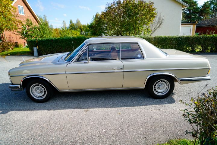 837781-10 Mercedes Benz 250 Coupe 2.8 - 1973