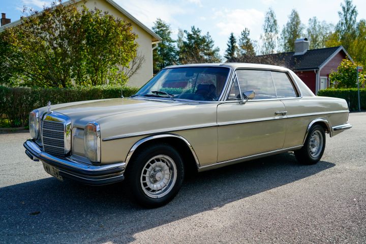 837781-1 Mercedes Benz 250 Coupe 2.8 - 1973