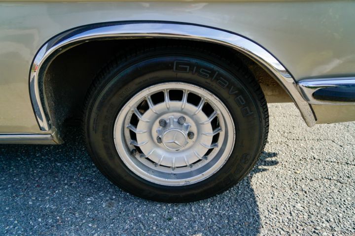 837781-25 Mercedes Benz 250 Coupe 2.8 - 1973